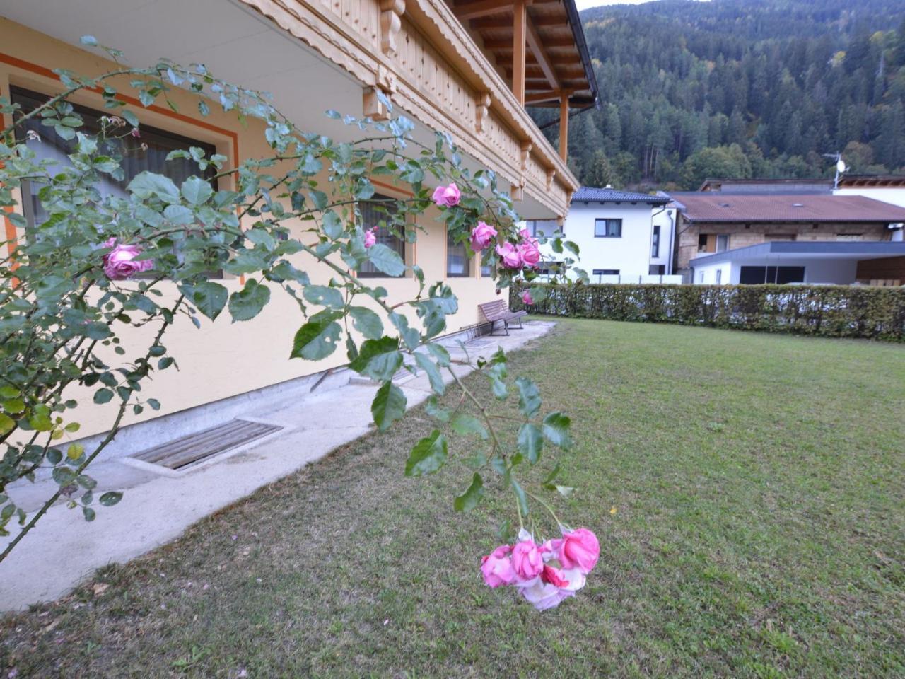 Cozy Apartment In Oetz Close To Ski Area מראה חיצוני תמונה