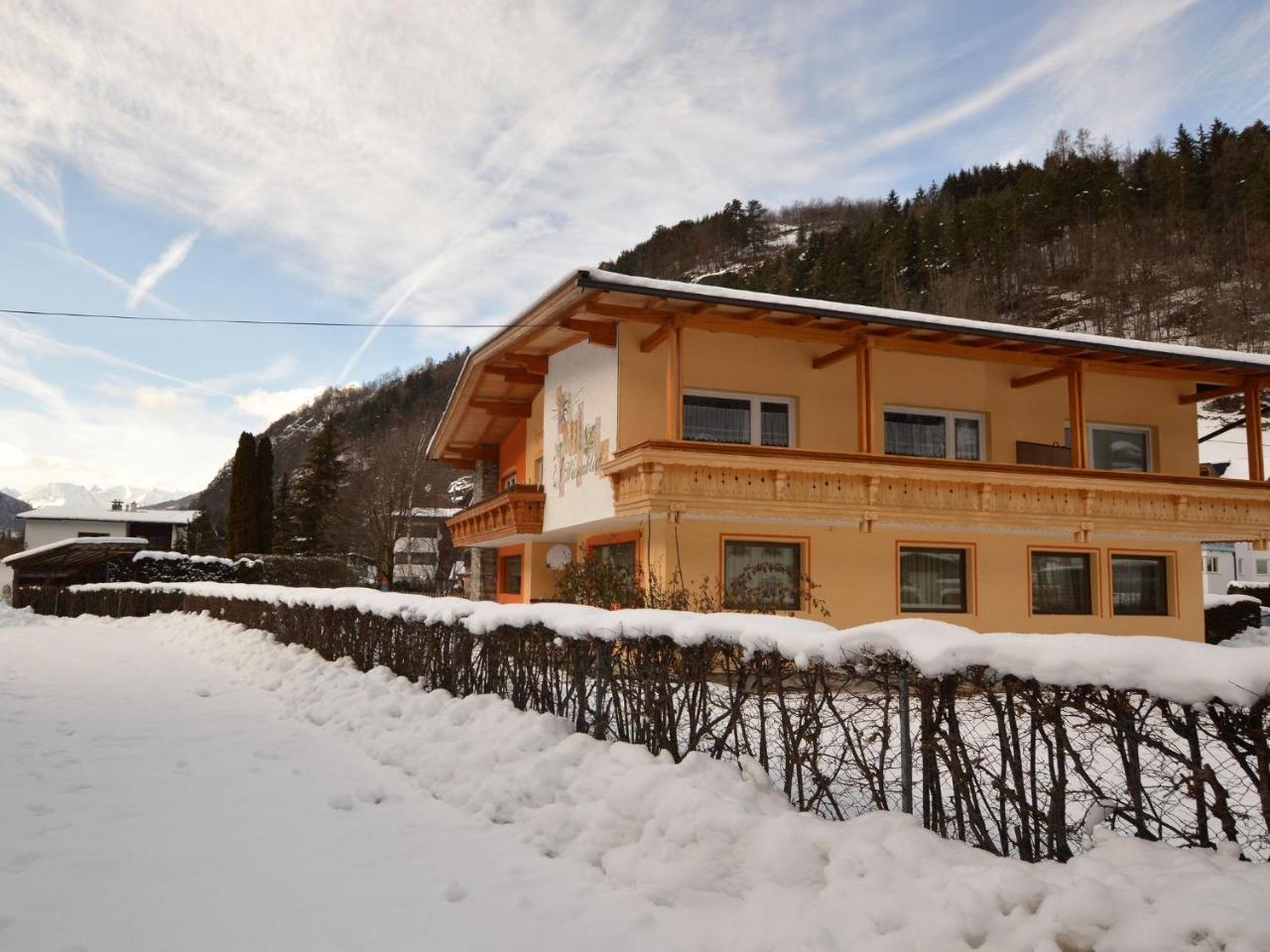 Cozy Apartment In Oetz Close To Ski Area מראה חיצוני תמונה